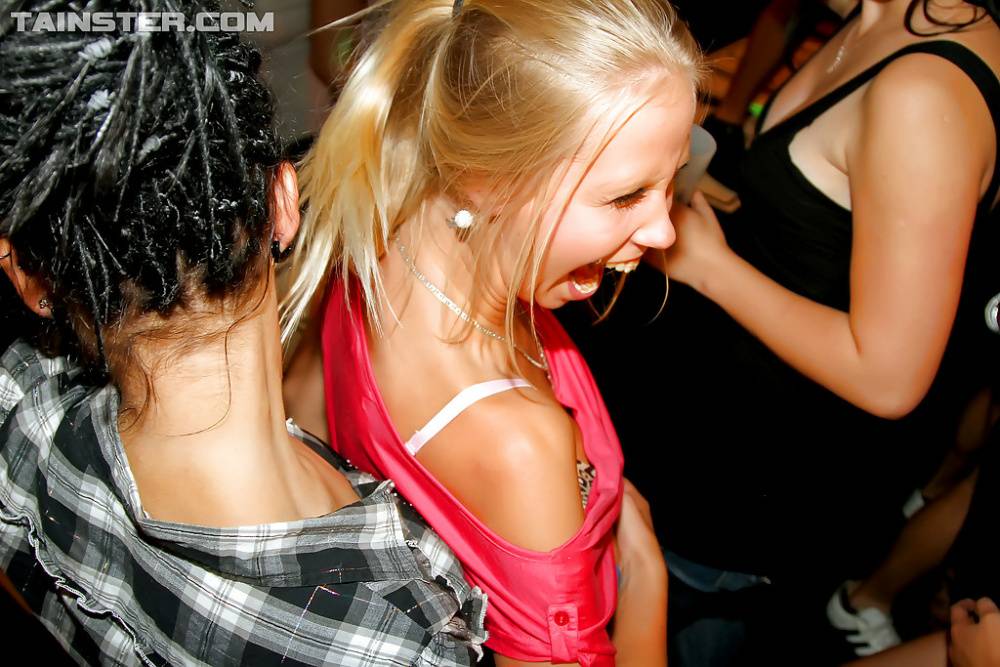 Naughty amateur babes kissing and sucking hard cocks at the wild party - #7