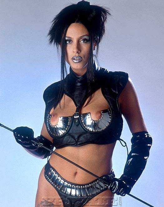 Wild fetish babe in leather lingerie posing for some pics - #8