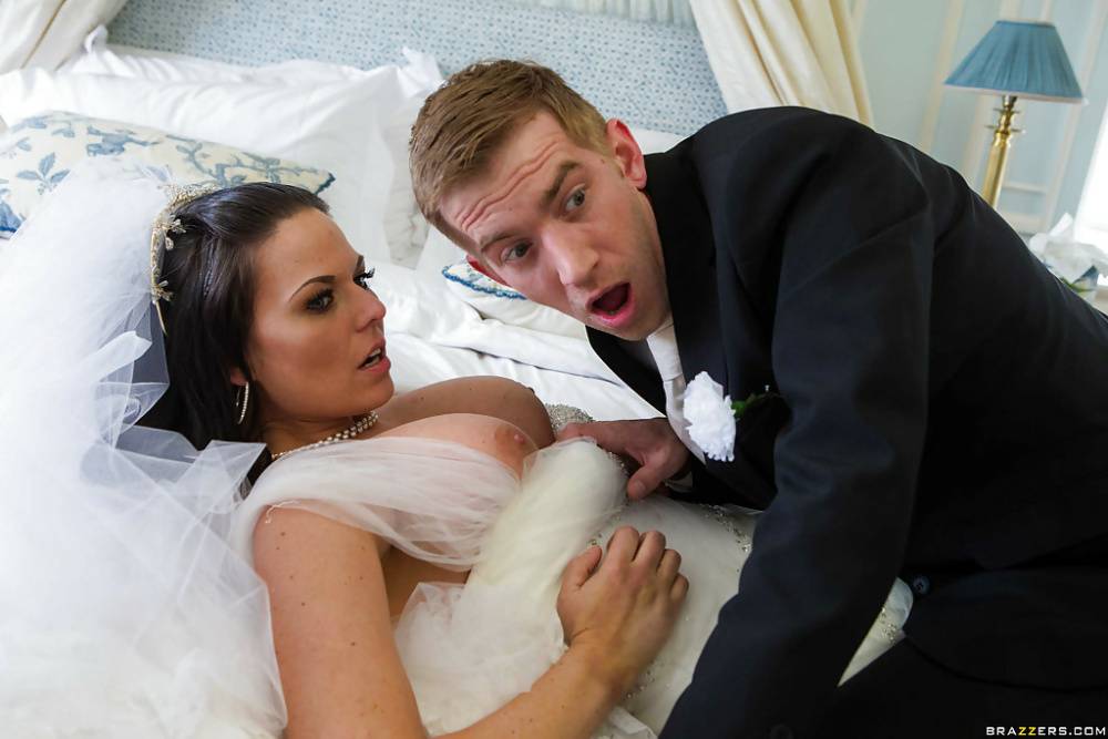 European MILF Simony Diamond giving big cock oral sex in wedding dress - #7