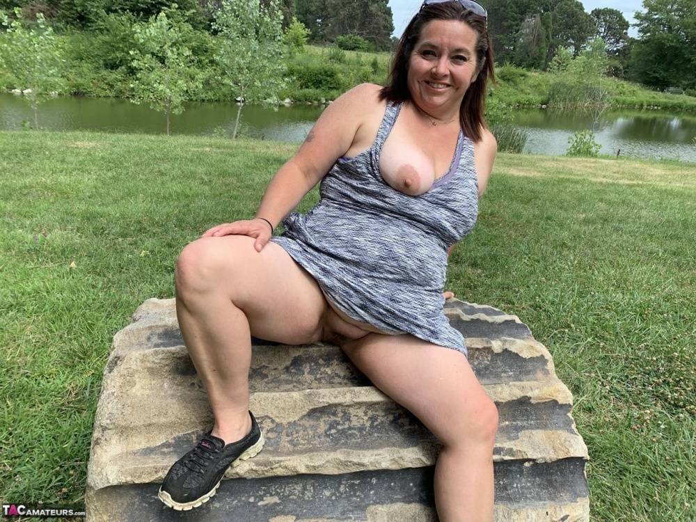 Mature BBW Sexy Nebbw exposes her big butt and snatch at a park - #13