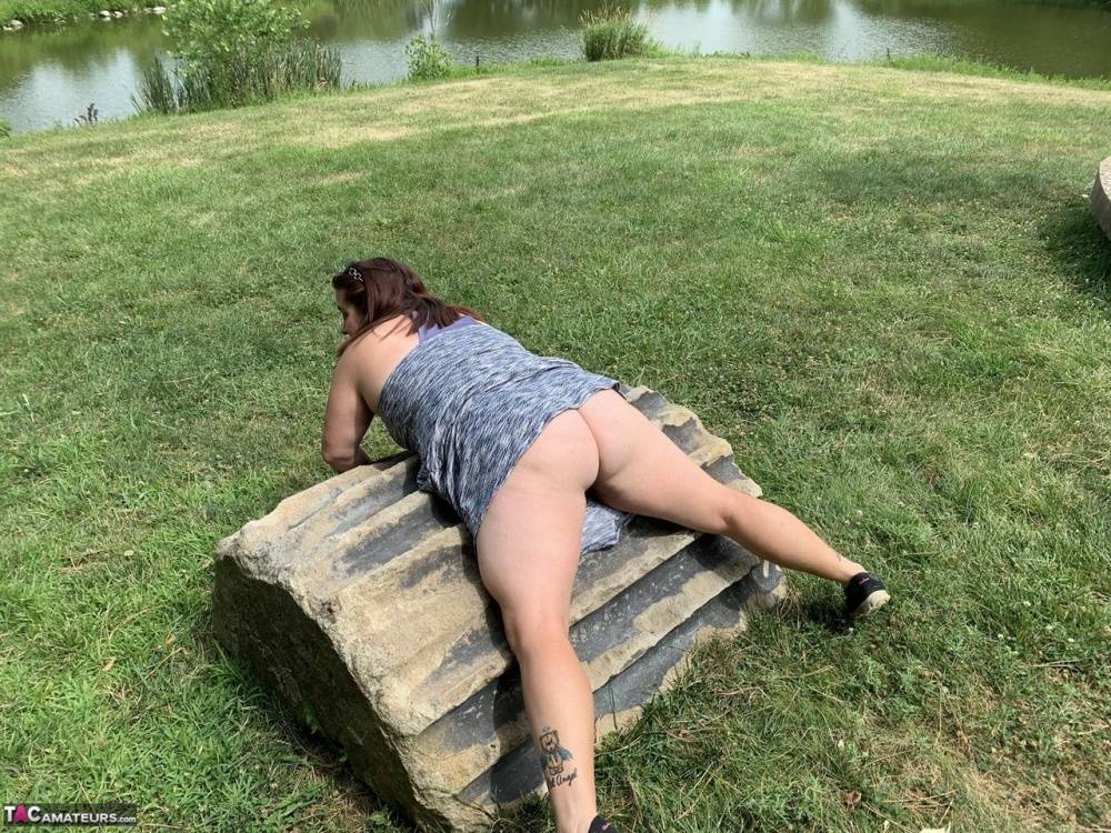 Mature BBW Sexy Nebbw exposes her big butt and snatch at a park - #9