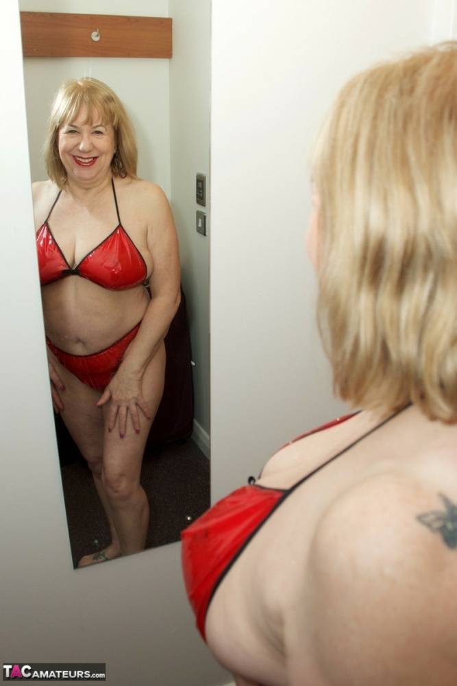 Mature British amateur Speedy Bee removes a bikini to get naked in high heels - #11