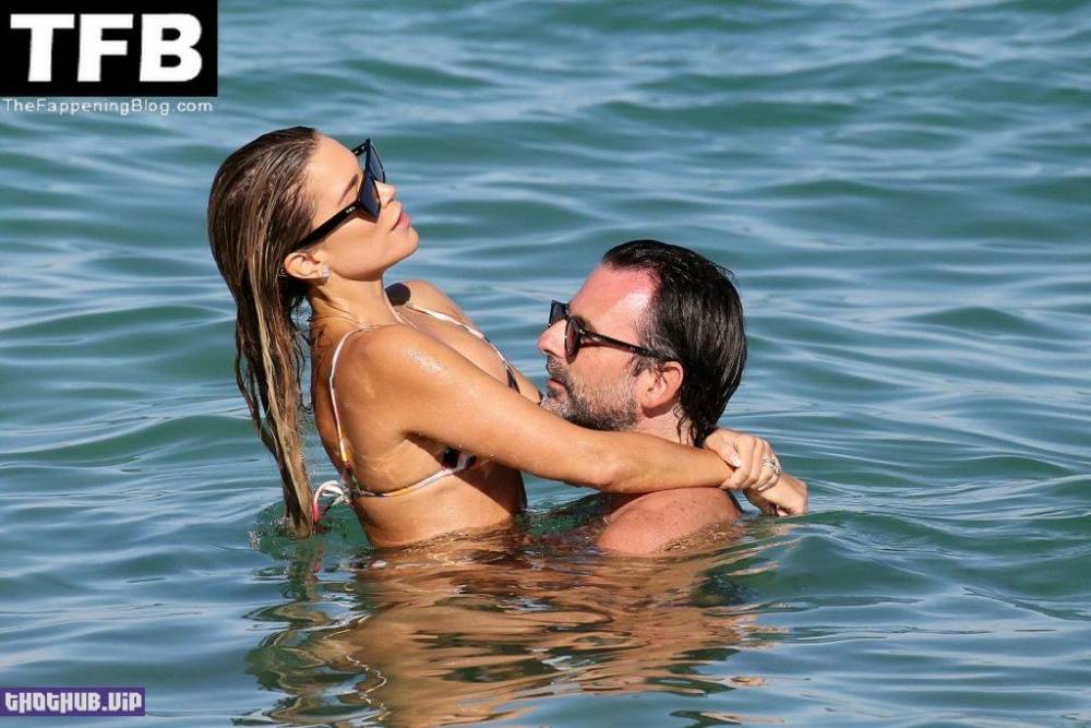 Top Sylvie Meis & Niclas Castello Put on a Loved-Up Display as They Hit the Beach in Miami - #13