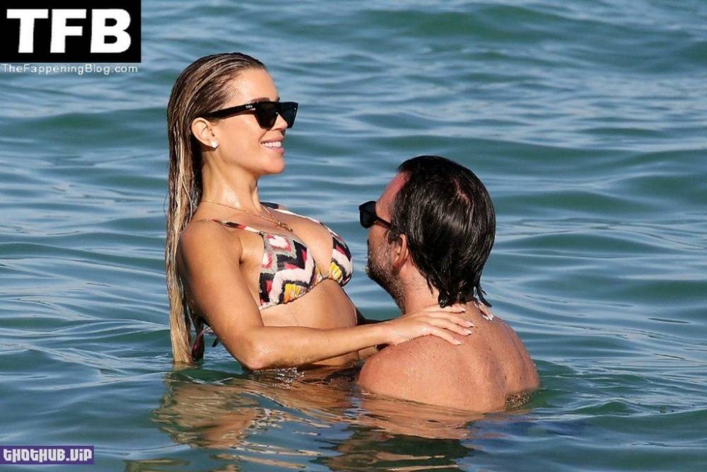 Top Sylvie Meis & Niclas Castello Put on a Loved-Up Display as They Hit the Beach in Miami - #11