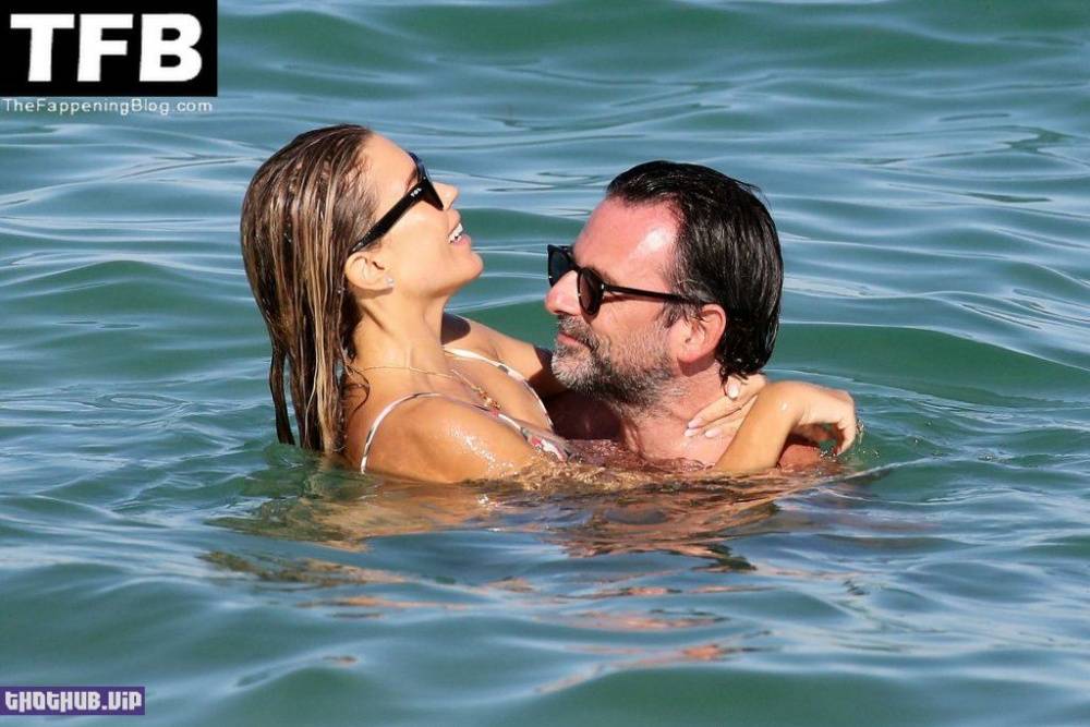 Top Sylvie Meis & Niclas Castello Put on a Loved-Up Display as They Hit the Beach in Miami - #16