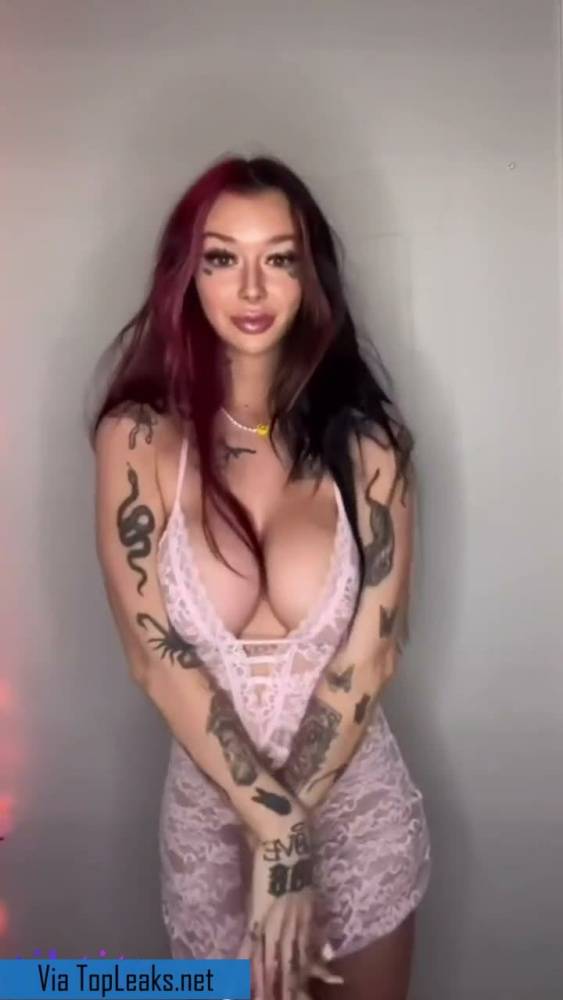 Red-haired girl does TikTok nude with popular challange - #1