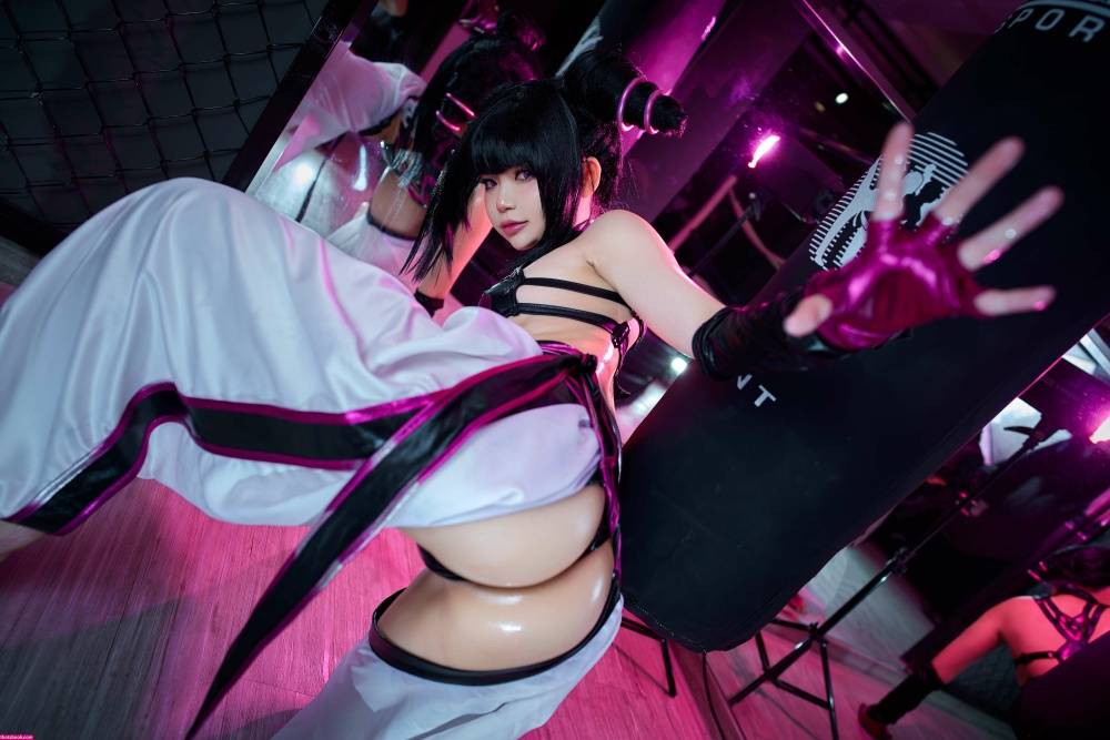 ZinieQ Cosplayer Juri Han Photos #2 - #2