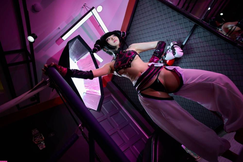 ZinieQ Cosplayer Juri Han Photos #2 - #18