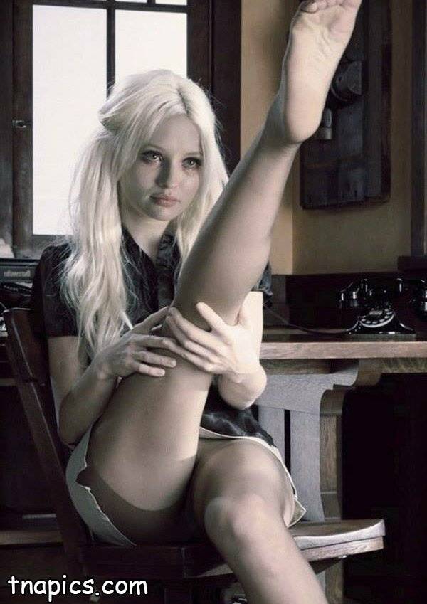 Emily Browning Nude - #47