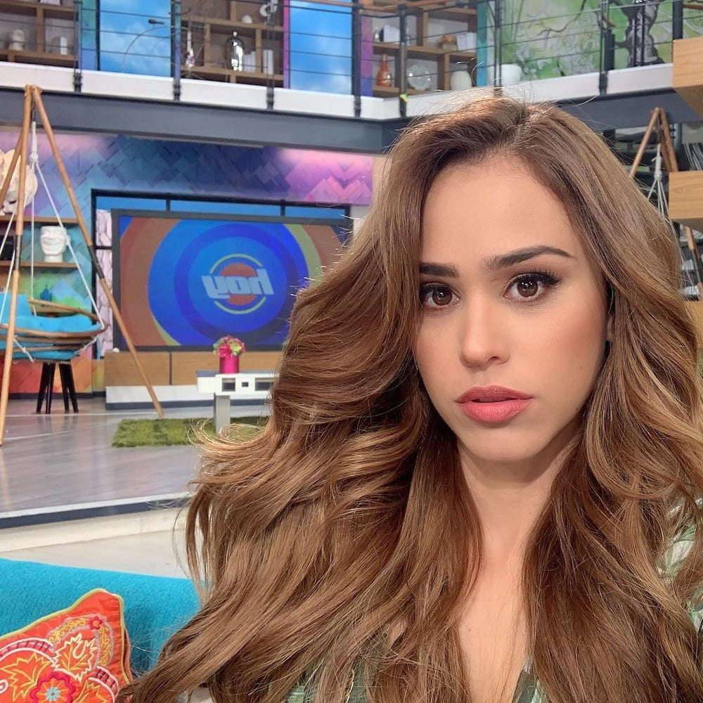 Yanet Garcia nude photos - #6