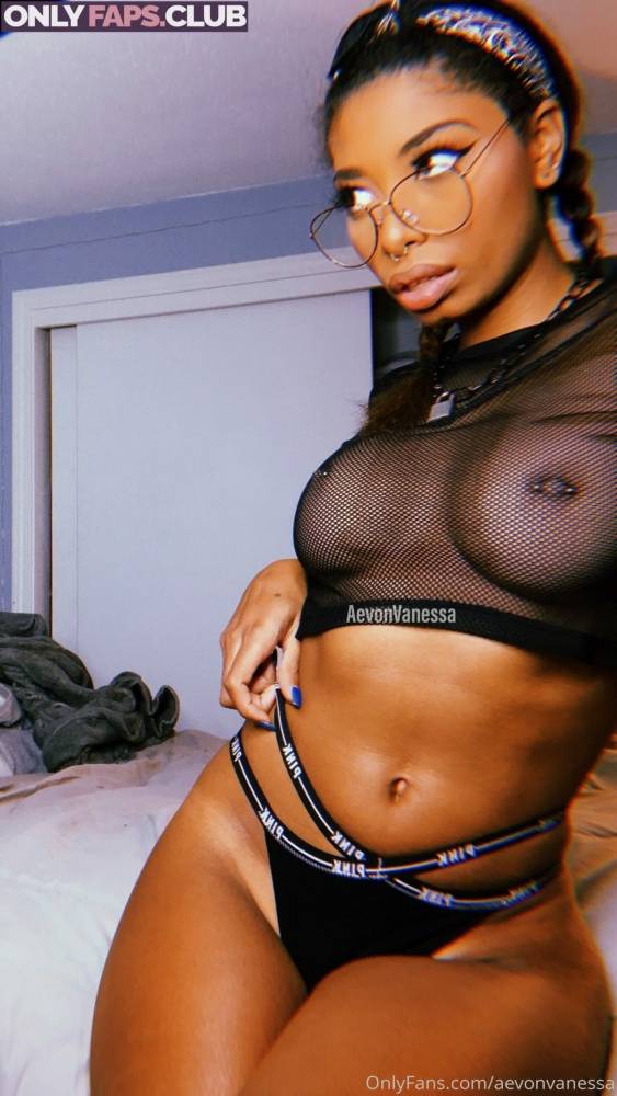 aevonvanessa OnlyFans Leaks (99 Photos) - #1