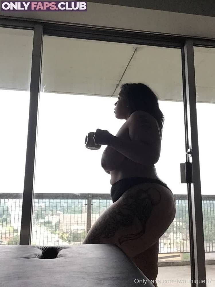 twounique87 OnlyFans Leaks (9 Photos) - #6