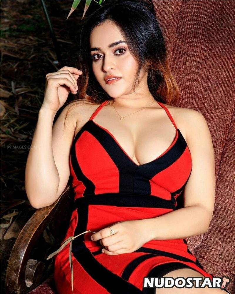 Prajakta Dusane 2013 praju_starlet Instagram Leaks - #35