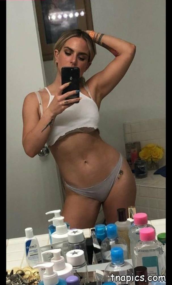 Jojo Levesque Nude - #3