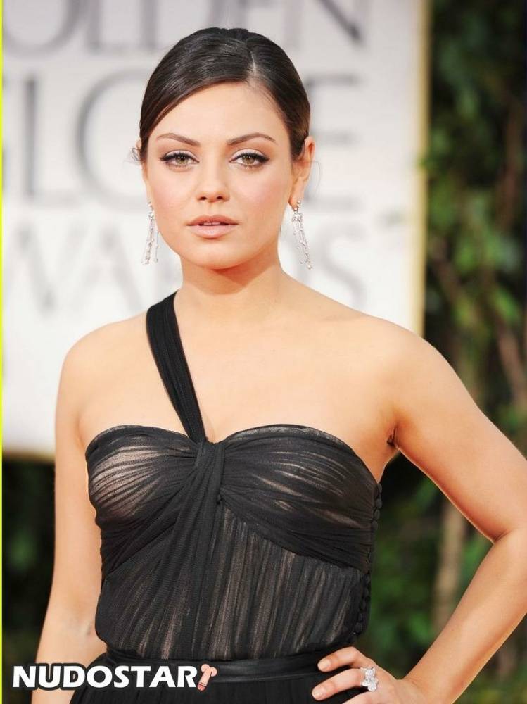 Mila Kunis Leaks - #11