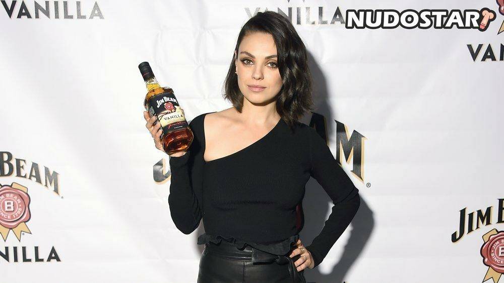 Mila Kunis Leaks - #2