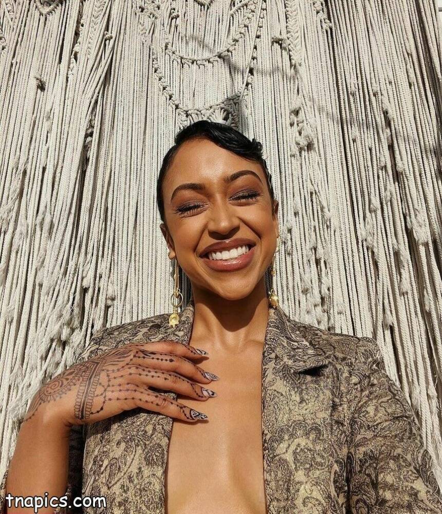 Liza Koshy Nude - #10