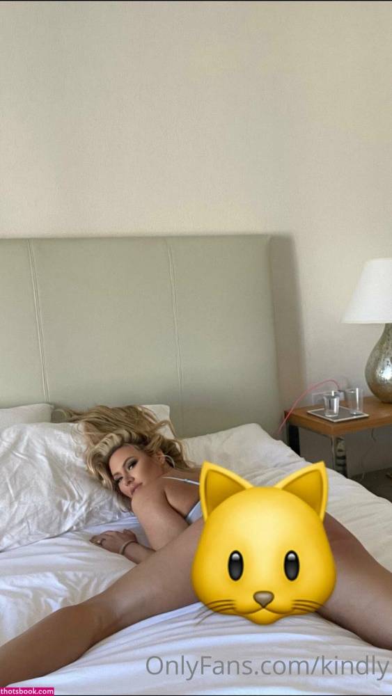 Kindly Myers OnlyFans Photos #2 - #5