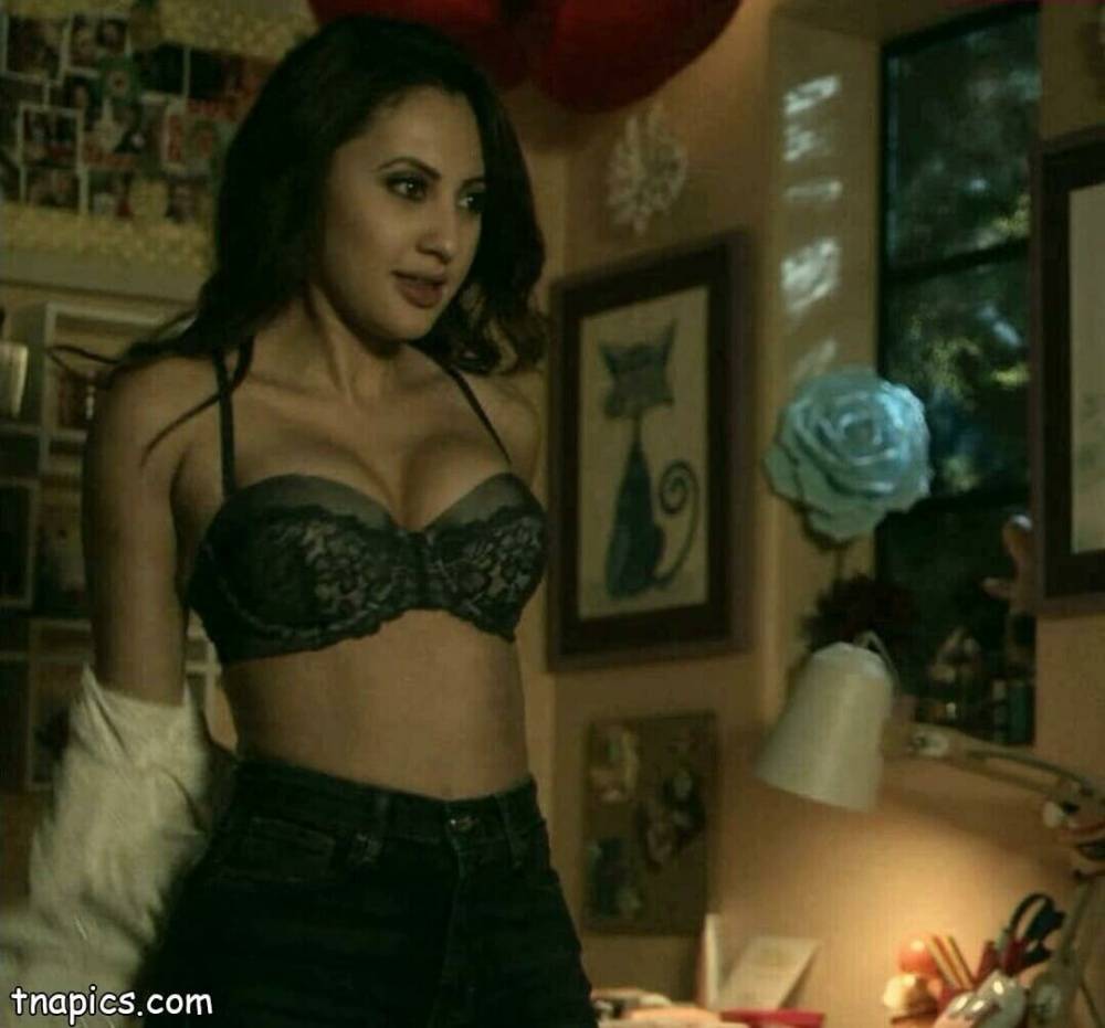 Francia Raisa Nude - #40