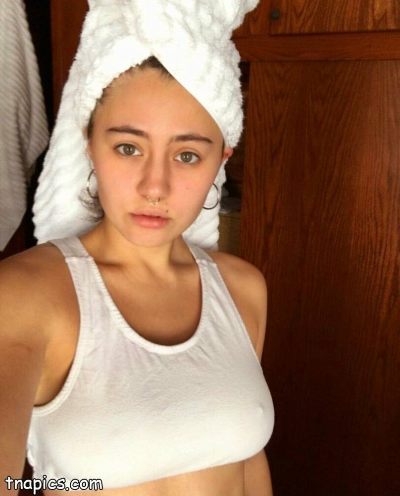 Lia Marie Johnson Nude - #7