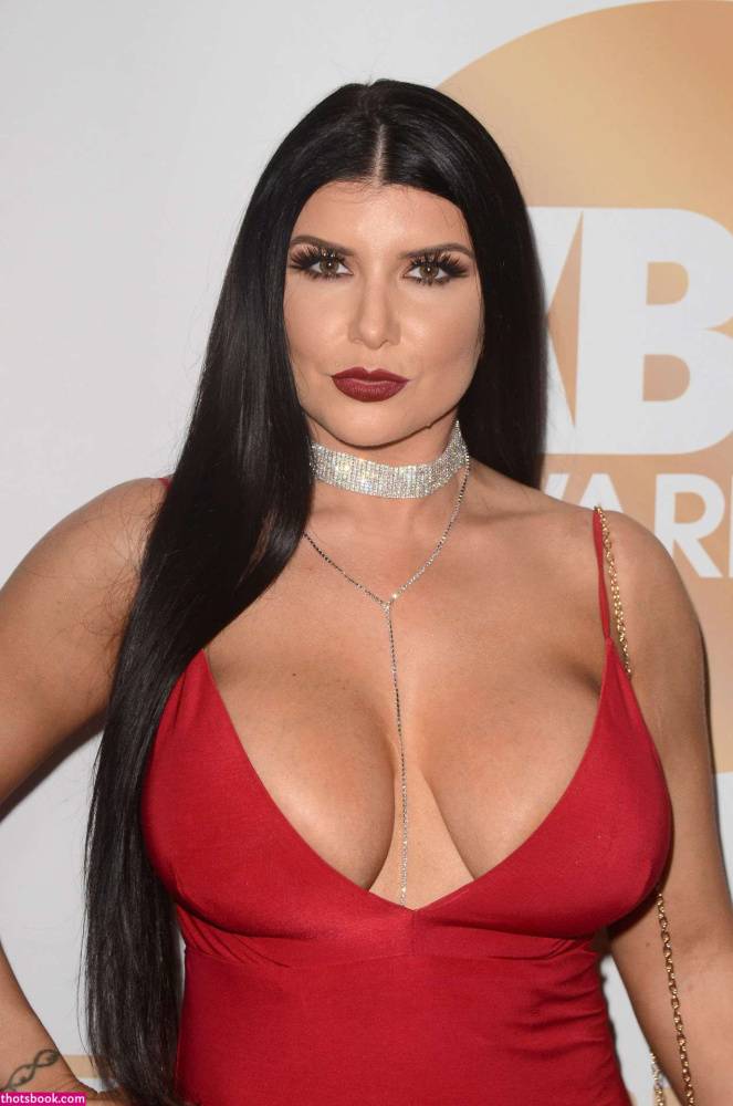 Romi Rain OnlyFans Photos #10 - #18