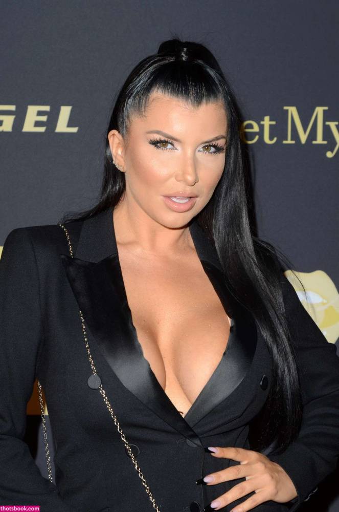 Romi Rain OnlyFans Photos #10 - #14