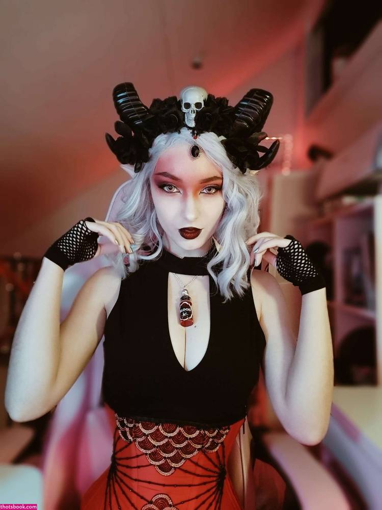 FallCosplay Alessia Medina OnlyFans Photos #4 - #9