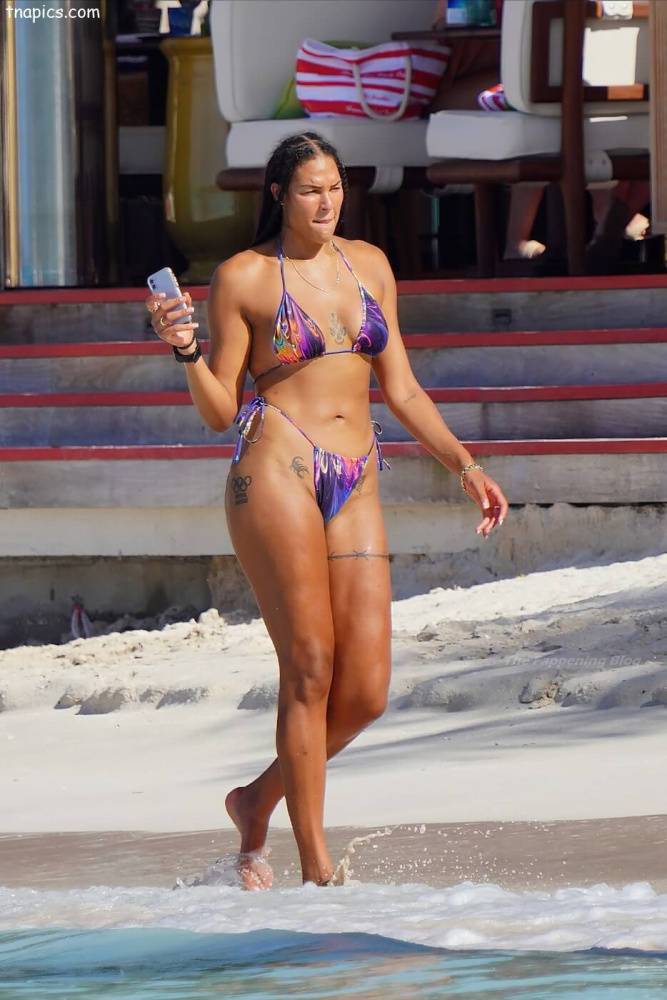 Liz Cambage Nude - #8