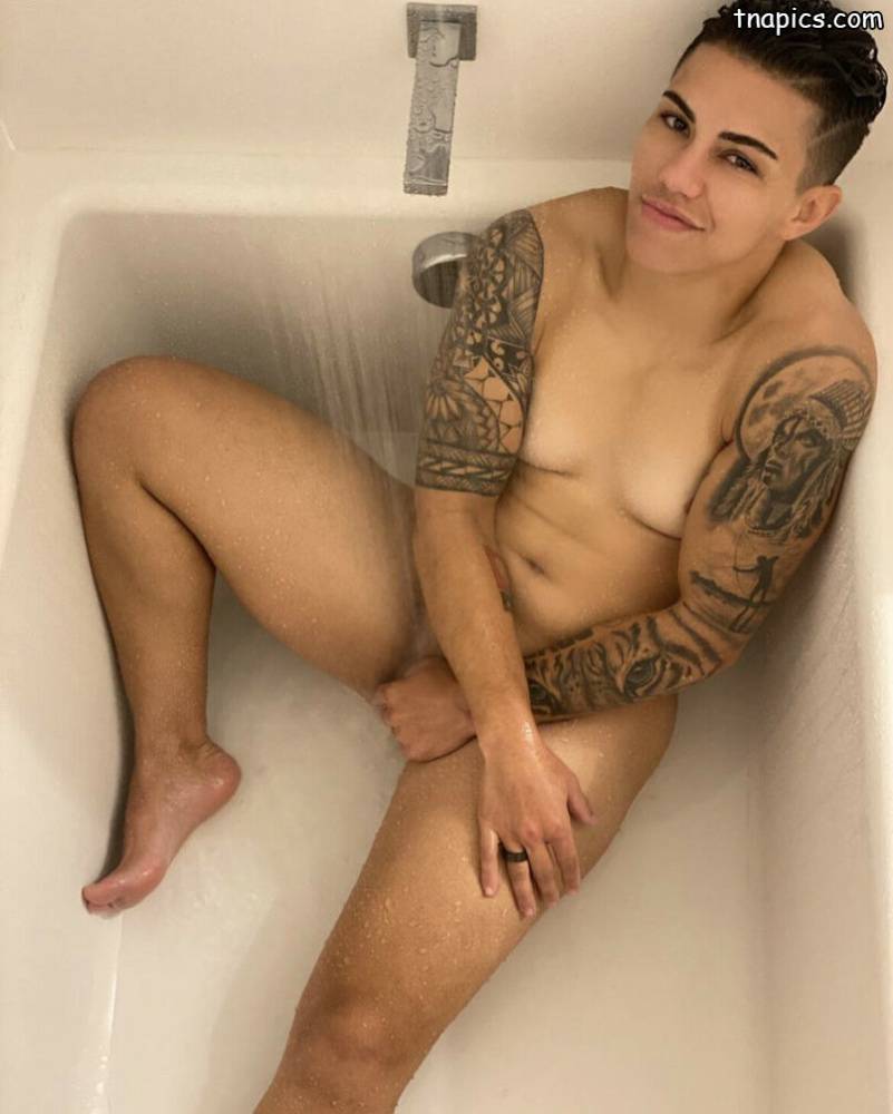 Jessica Andrade Nude - #20