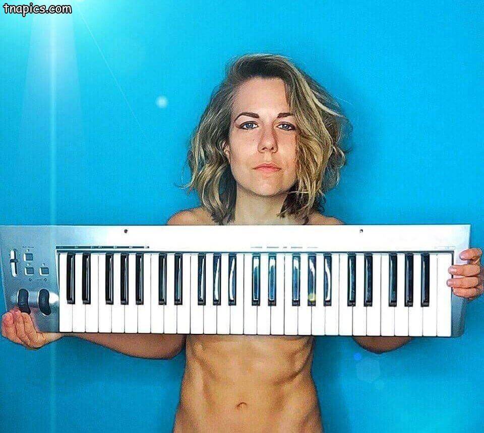 Ali Spagnola Nude - #16