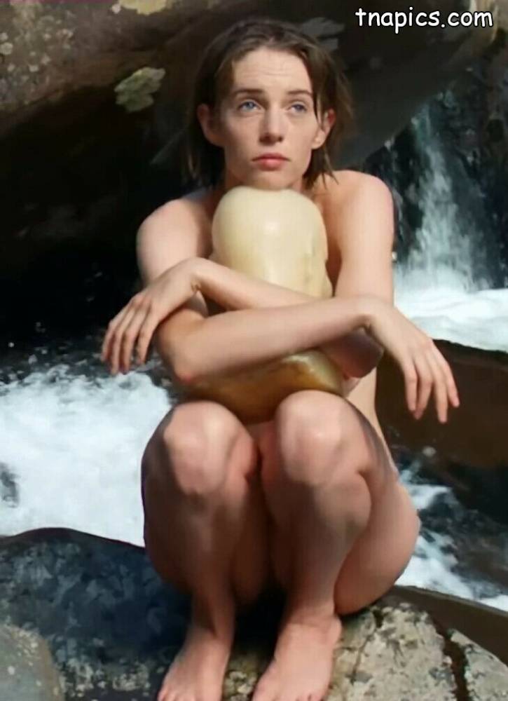 Maya Hawke Nude - #9