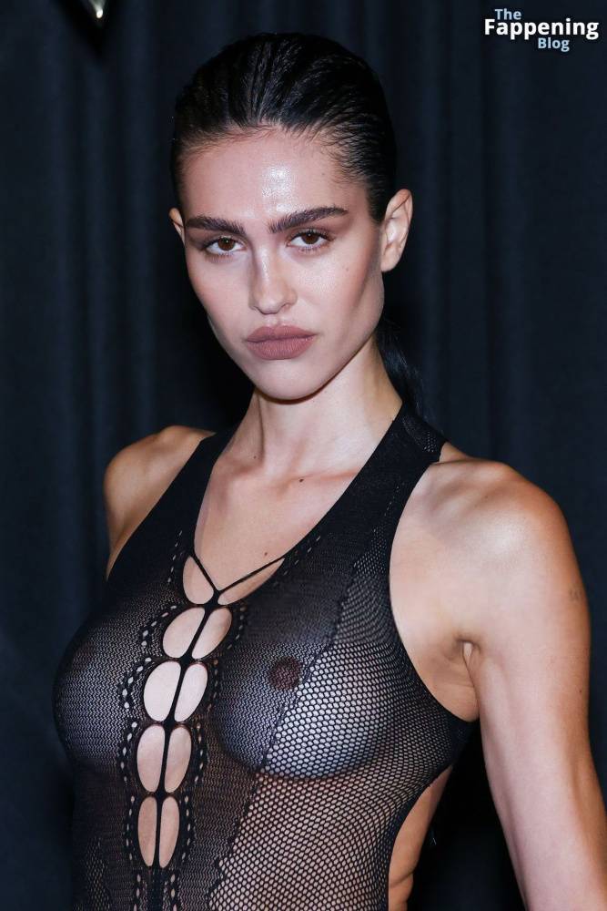 Amelia Gray Hamlin Displays Her Nude Tits in Paris (24 Photos) - #5