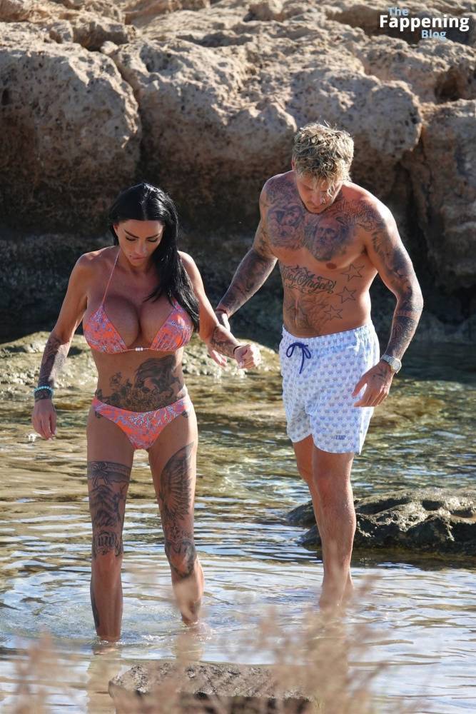 Katie Price Packs on the PDA During a Romantic Walk with JJ Slater Out in Cyprus (61 Photos) - #27