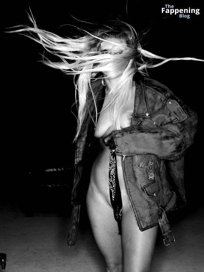 Lady Gaga Nude Collection (51 Photos) - #13