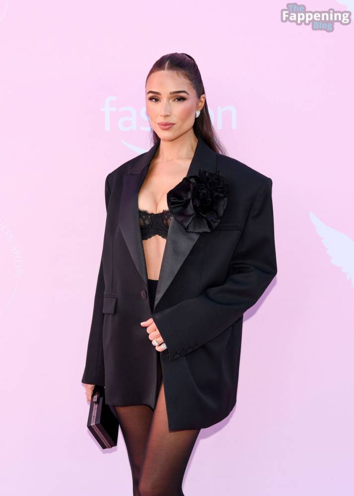 Olivia Culpo Displays Nice Cleavage at the 2024 Victoria’s Secret Show (43 Photos) - #9