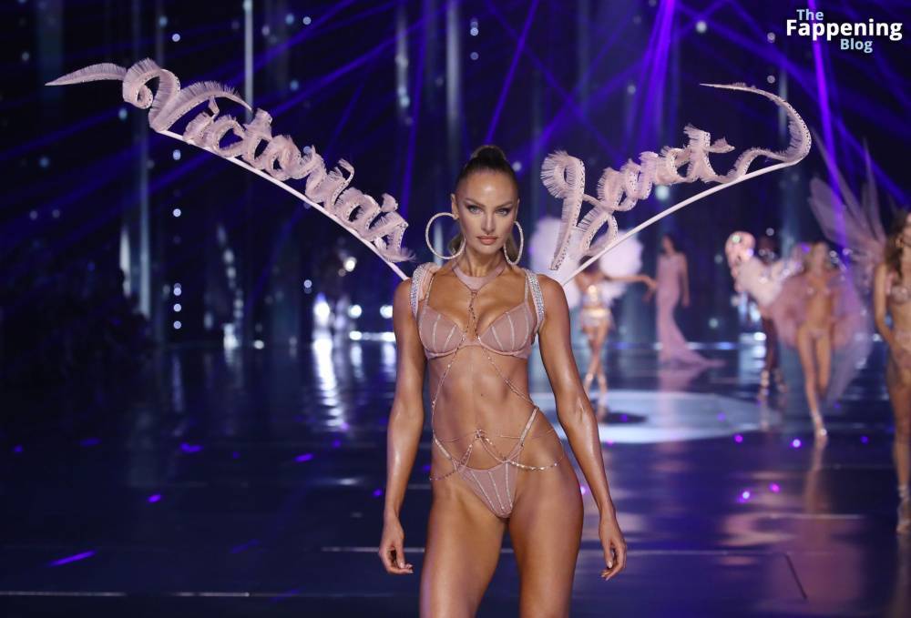 Candice Swanepoel Displays Her Sexy Body at the 2024 Victoria’s Secret Show (74 Photos) - #29