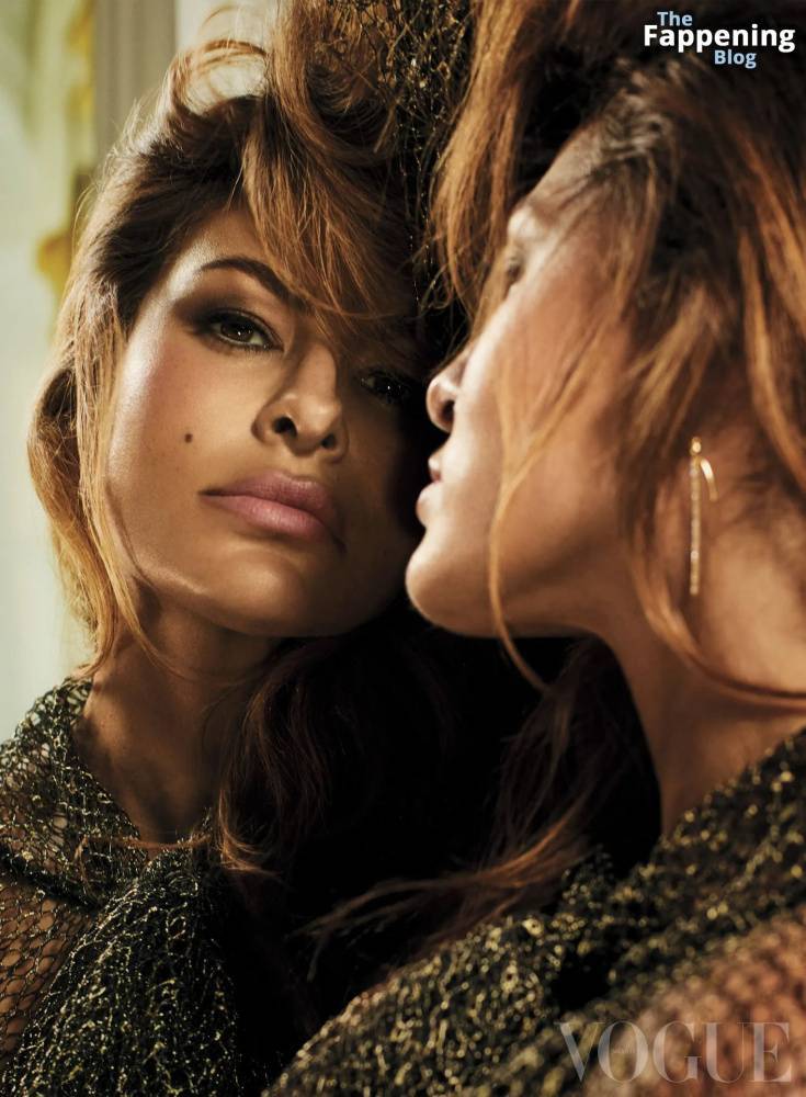 Eva Mendes Sexy – Vogue Mexico & Latin America October 2024 Issue (7 Photos) - #5