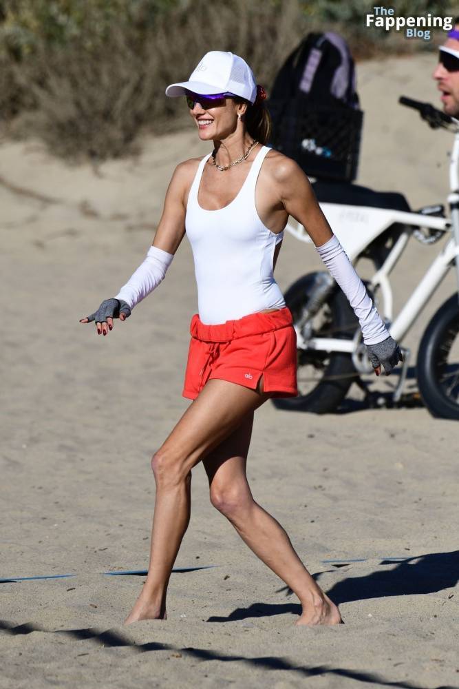 Alessandra Ambrosio Shines While Playing Beach Volleyball with Friends in Santa Monica (185 Photos) - #18