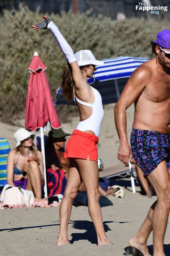 Alessandra Ambrosio Shines While Playing Beach Volleyball with Friends in Santa Monica (185 Photos) - #26