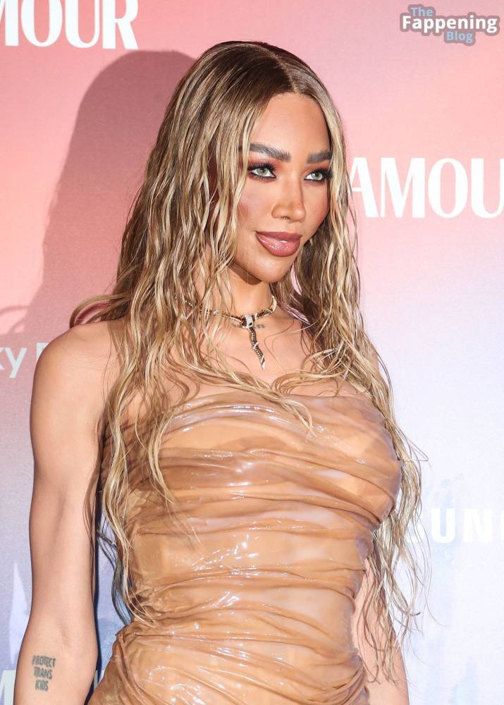 Munroe Bergdorf Stuns at the Glamour Women of the Year Awards (19 Photos) - #16