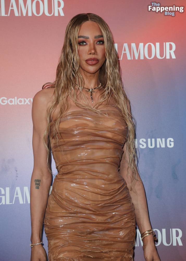 Munroe Bergdorf Stuns at the Glamour Women of the Year Awards (19 Photos) - #18