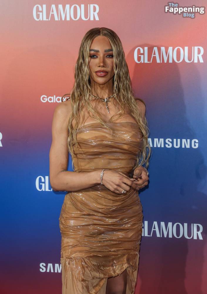 Munroe Bergdorf Stuns at the Glamour Women of the Year Awards (19 Photos) - #7