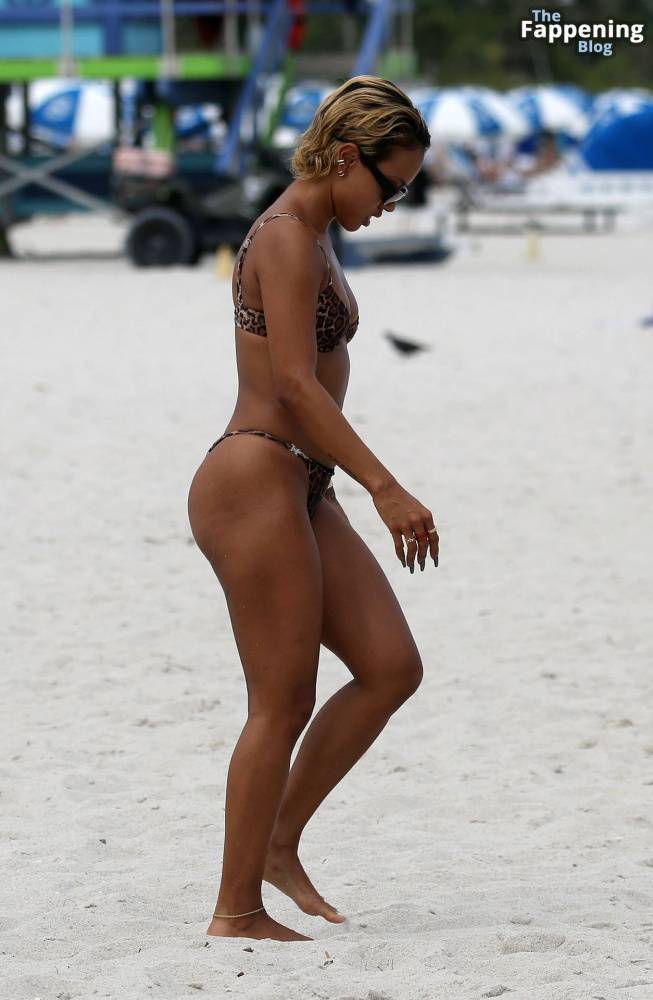 Karrueche Tran Shows Off Her Sexy Bikini Body on the Beach in Miami (87 Photos) - #29