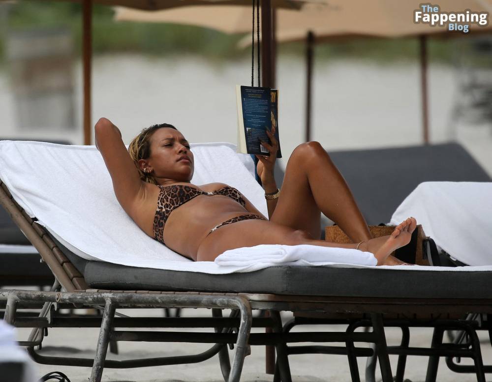 Karrueche Tran Shows Off Her Sexy Bikini Body on the Beach in Miami (87 Photos) - #18