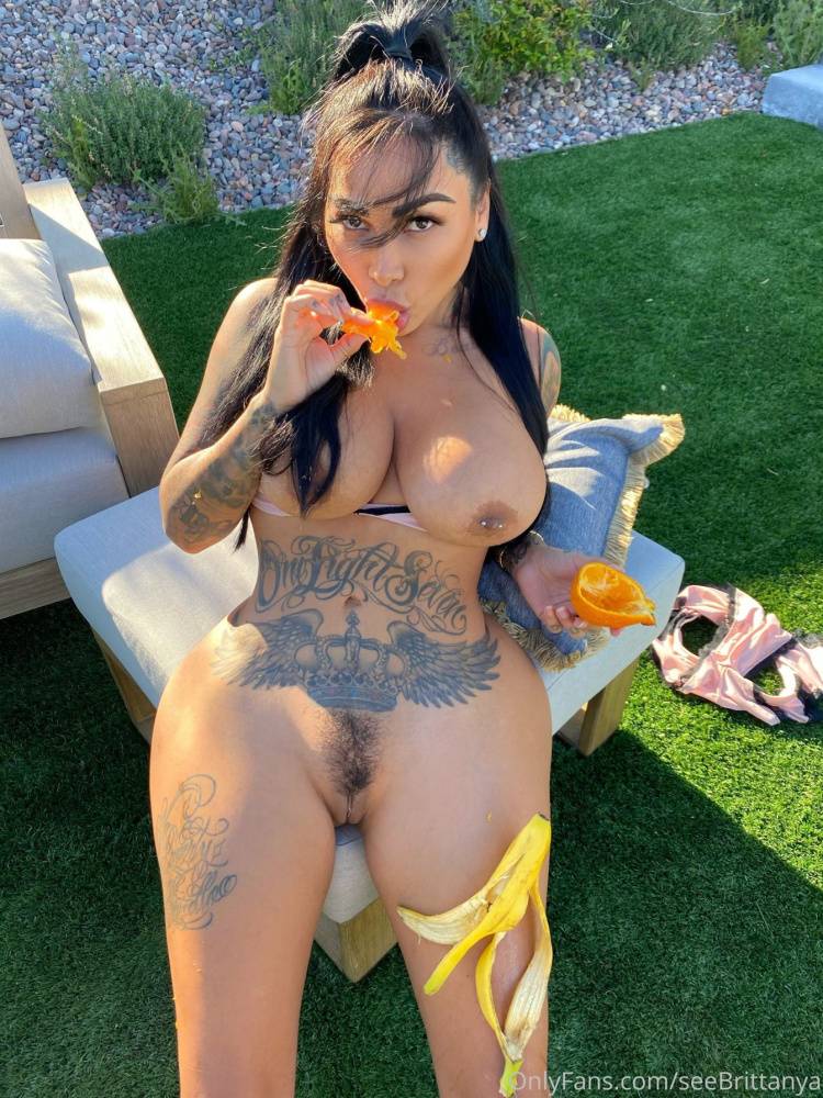 Brittanya Nude Gallery - #16