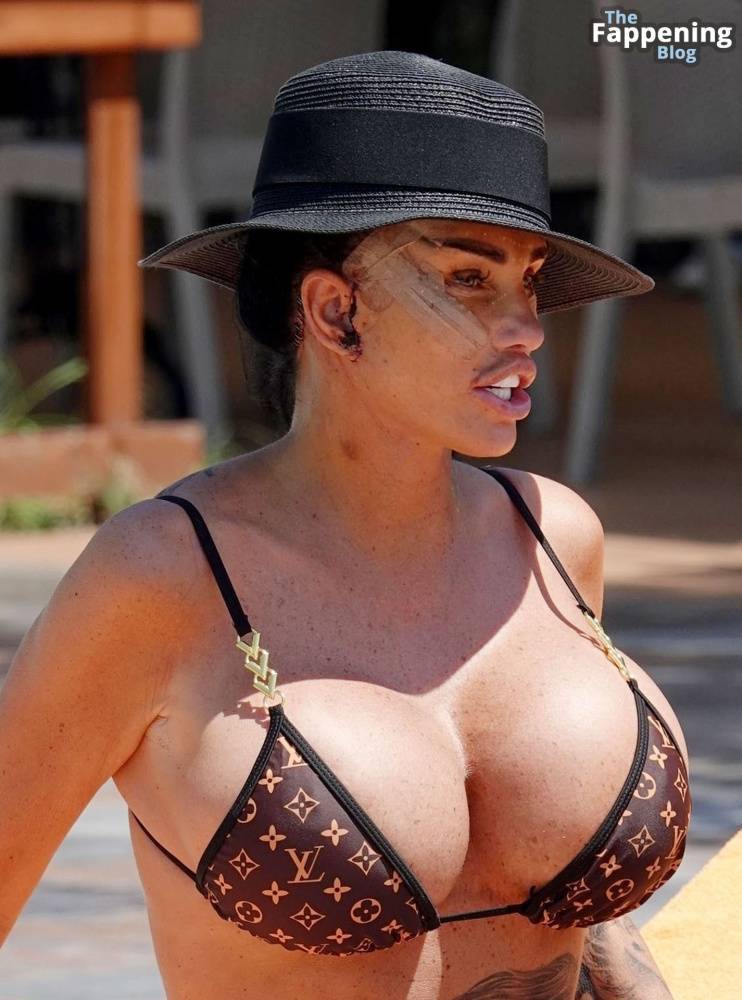 Katie Price Rocks in Her Skimpy Little Louis Vuitton Bikini Out in Turkey (63 Photos) - #21