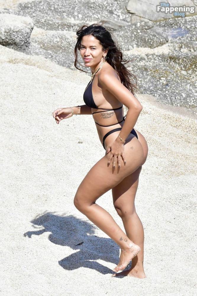 Anitta Enjoys the Hot Summer Sun as She Raised a Few Temperatures Out in Mykonos Island (69 Photos) - #30