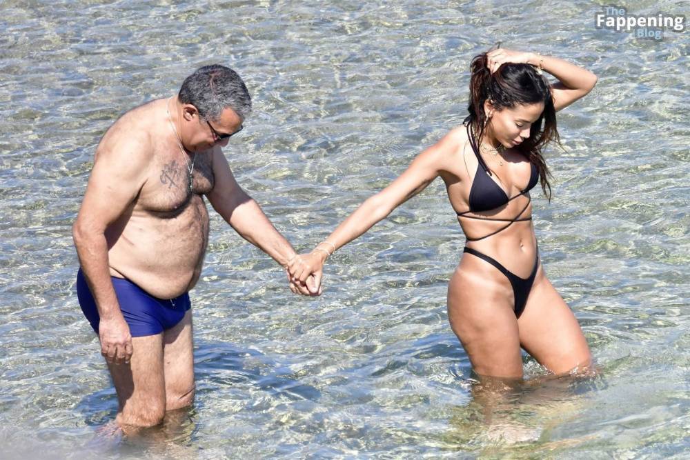 Anitta Enjoys the Hot Summer Sun as She Raised a Few Temperatures Out in Mykonos Island (69 Photos) - #5