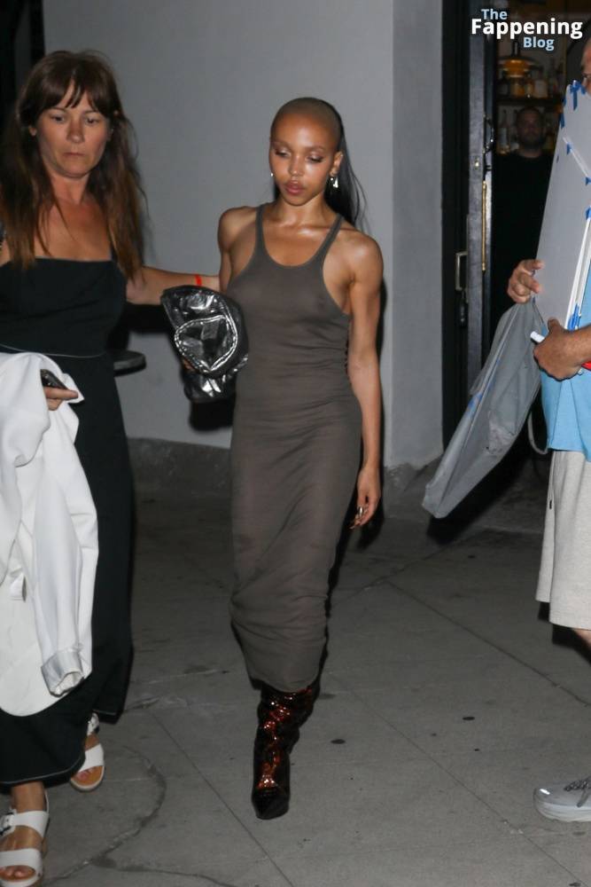 FKA Twigs Flashes Her Nude Tits as She Leaves Dinner in LA (20 Photos) - #7