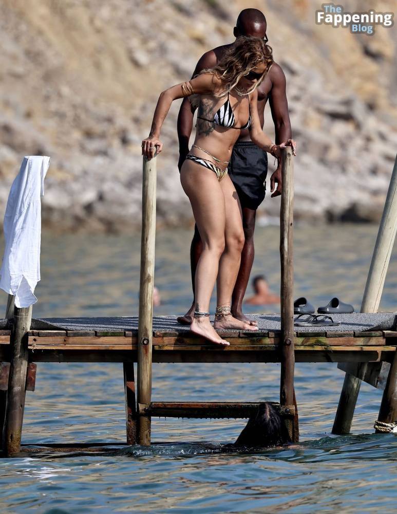 Rita Ora Shows Off Her Hot Beach Body Figure During Her Holiday in Ibiza (47 New Photos) - #12